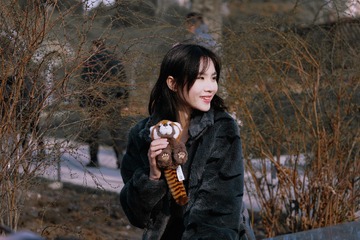 001