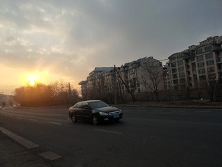 2746275