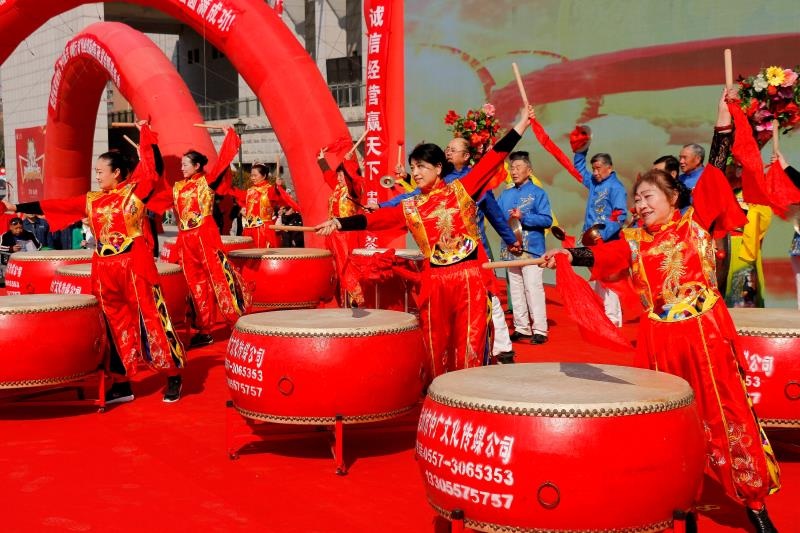 非遗"十番锣鼓"表演助力3.15活动 2019年3月15日,在宿州市纪念"3.