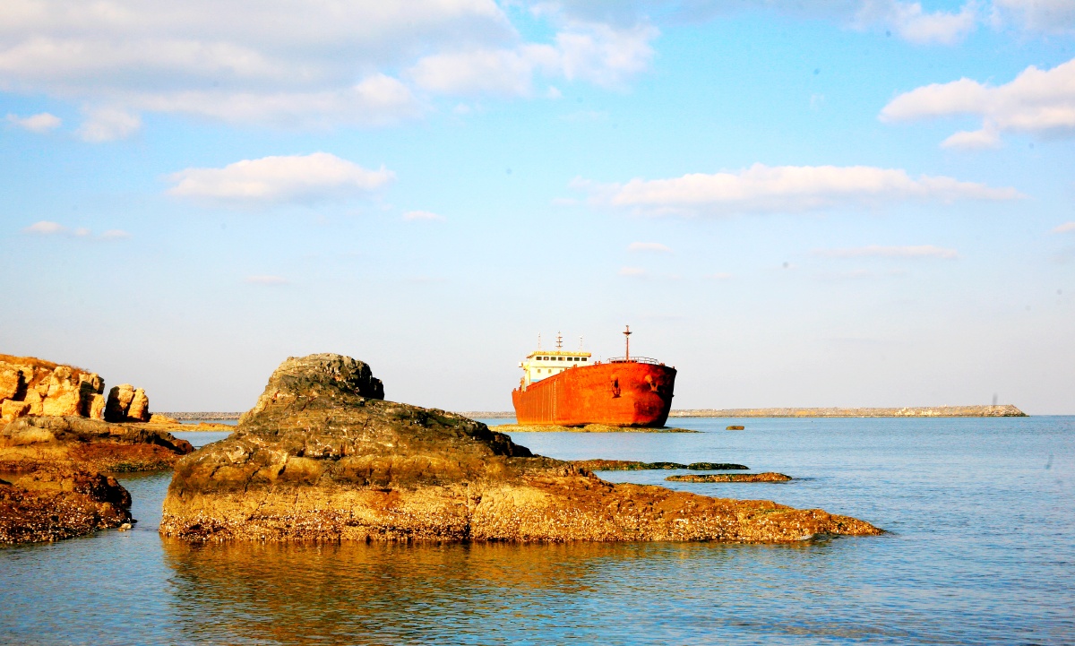渤海湾的冬天摄于大连市大黑石海边20年21年冬