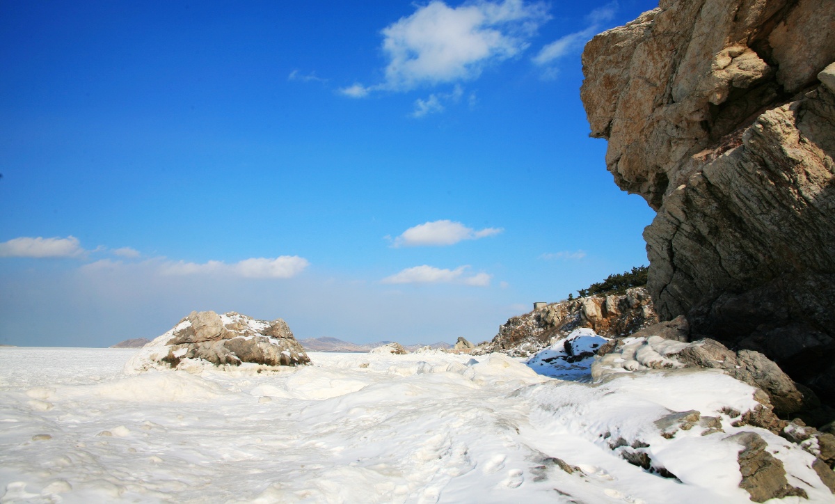 渤海湾的冬天摄于大连市大黑石海边20年21年冬