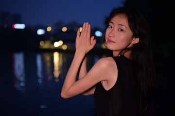 001