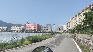 1000028751