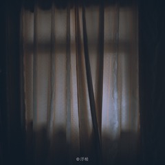 128704