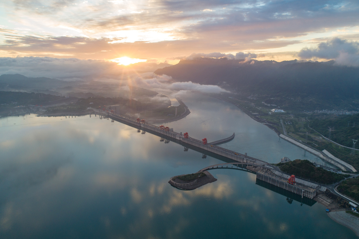 三峡库区首次产黏沉性卵鱼类自然繁殖生态调度试验圆满完成2020年5月