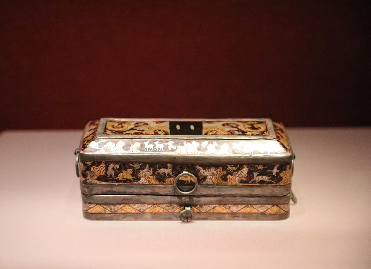 盒汉朝装东西的盒子汉代的首饰盒汉代的盒子骑士金饼币汉代出土首饰盒