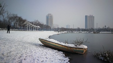 364848