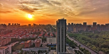 180475