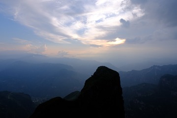1707594