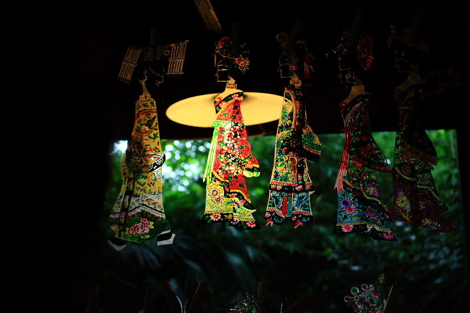 川蜀皮影文化深入童心