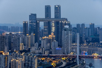 重庆市＋来福士广场＋邓子扬