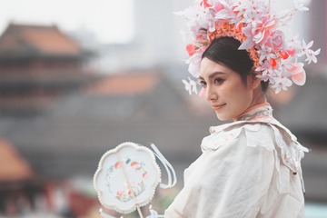 001