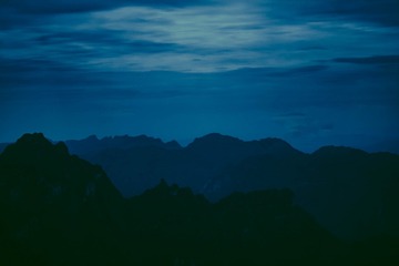 101084