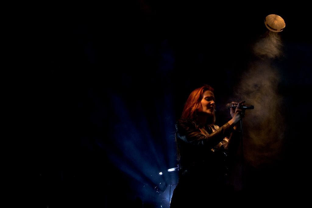 Simone Simons<br />
