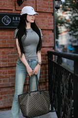 001