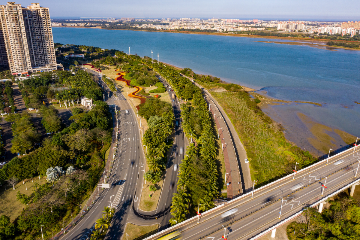 海南海口滨江路
