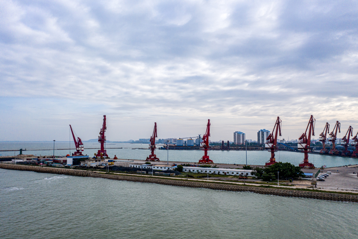 海南东方八所港