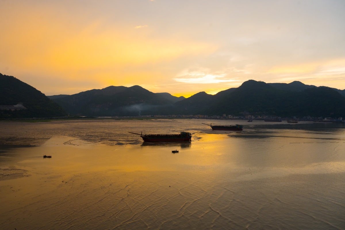 福建霞浦北岐滩涂的日出
