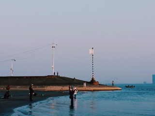 001