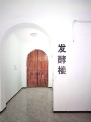 1697804