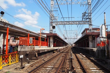 001