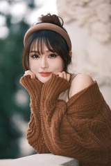 001