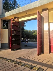 364723