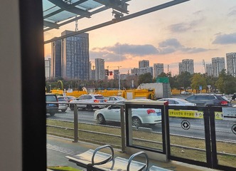 1777082