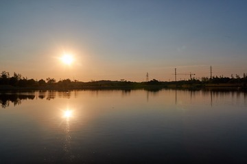 734472