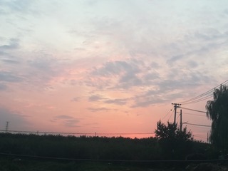 574