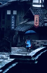 001