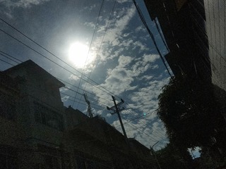 285281