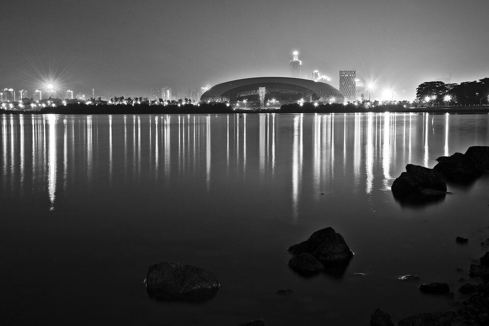 深圳湾夜色<br />
主题公园