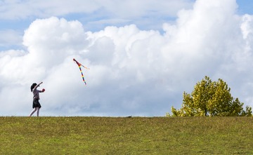 597403