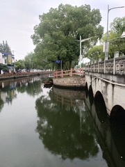453857