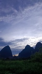 159080