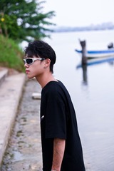 001