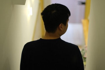 001