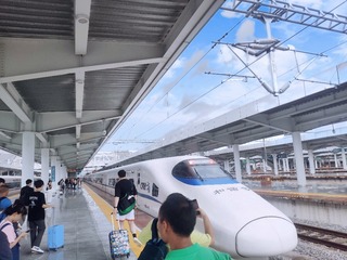 464654