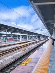 464376