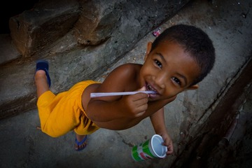 favela 男孩1.jpg