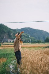 001