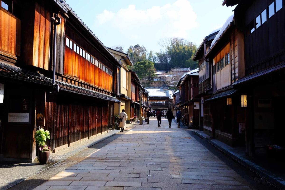 江户时代延续至今的东茶屋街