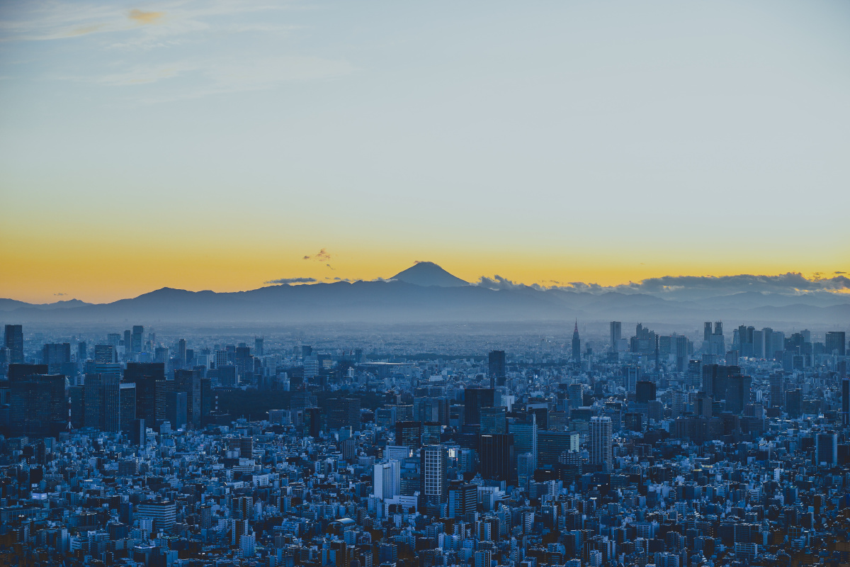 远眺富士山--摄于晴空塔