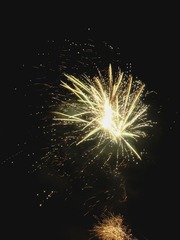 503880