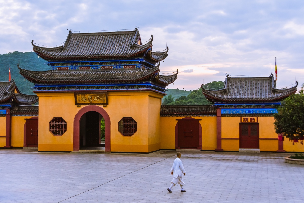 广东61东华禅寺