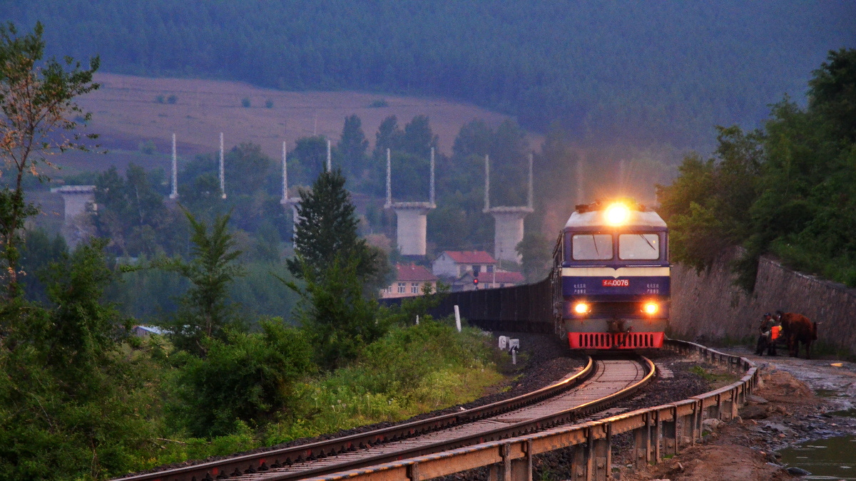 20146老滨绥铁路大观岭展线