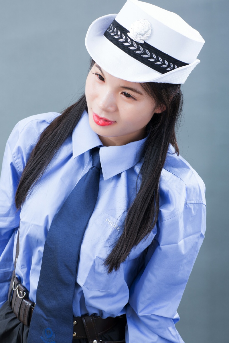 警花- 微笑纯儿 - 图虫网 - 优质摄影师交流社区