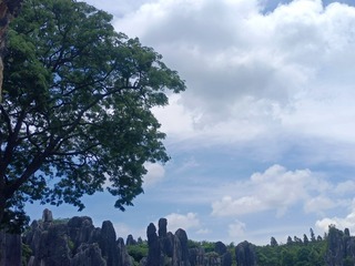 107483