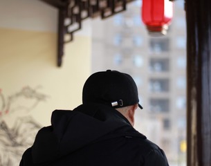 001